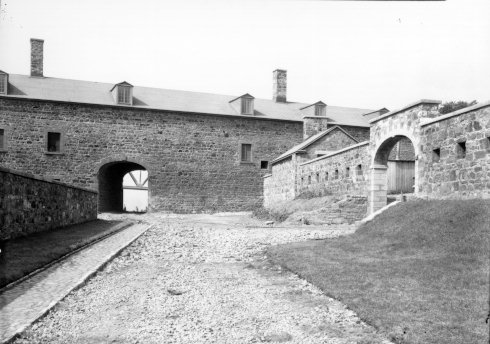 Fort de l'île Sainte-Hélène, 1937 (photographie Z-89-2)