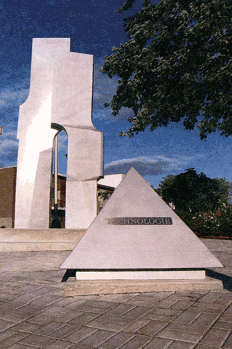 Monument «Parvis et portail no 22»