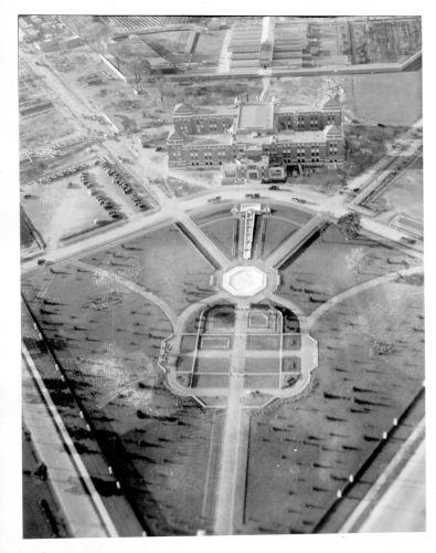 Archives du Jardin botanique de Montral - H-1938-0049-a - Jardin botanique de Montréal - Photographie aérienne - 1938 - Parterre d