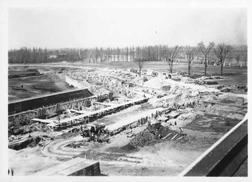 Archives du Jardin botanique de Montral - H-1939-0007-c - Montréal, Jardin botanique - 1939 - Construction des serres d'exposition