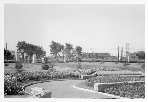 Jardin botanique de Montral (Archives) - H-1939-0019-a - Montréal, Jardin botanique - Jardin floral - 1939