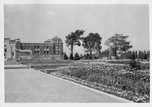 Archives du Jardin botanique de Montral - H-1939-0019-c - Montréal, Jardin botanique - Jardin floral - 1939