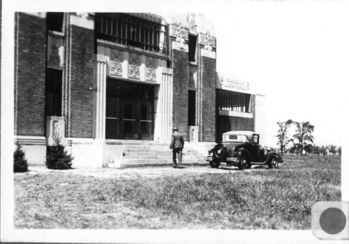 Jardin botanique de Montral (Archives) - h-1936-0026-a - Jardin botanique de Montréal - Pavillon administration - R. Meilleur - 1936