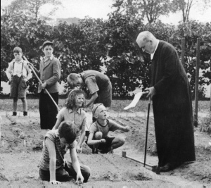 Jardin botanique de Montral (Archives)  - call number:FMV-07-3-3