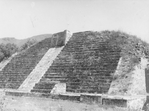 Collection Jacques Rousseau photo - c-3141-a-I-4513 -Mexique. Pyramide de Santa Cecilia (Pr?s Mexico).